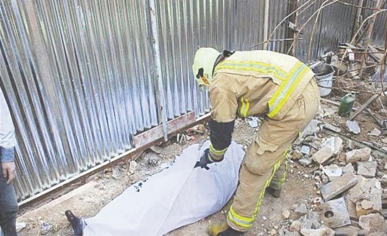 دو روایت متناقض از مرگ حین انجام کار