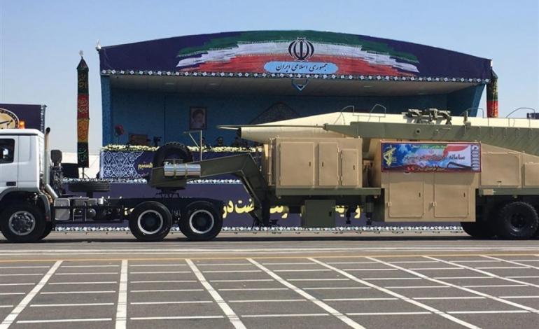 موشک بالستیک خرمشهر ۲۰۰۰ کیلومتر برد دارد/ قابلیت حمل چند کلاهک تا ۱۸۰۰ کیلومتر + تصاویر