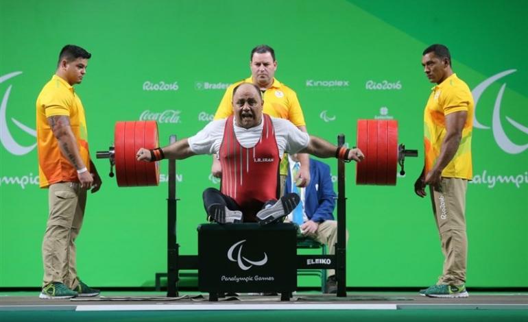 سومین برنز ایران به نام صادق‎زاده ضرب شد