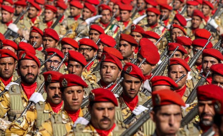 نمایش بخش‌های مختلف سامانه موشکی اس ۳۰۰