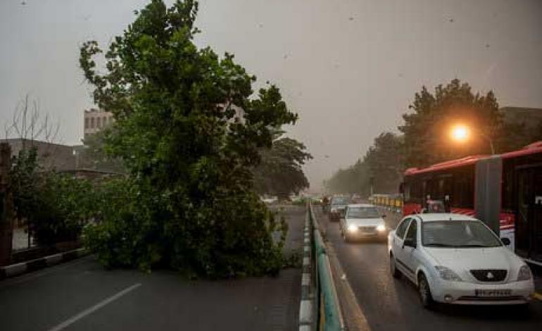 پیش‌بینی وزش باد شدید و گرد و خاک در تهران و ۶ استان دیگر