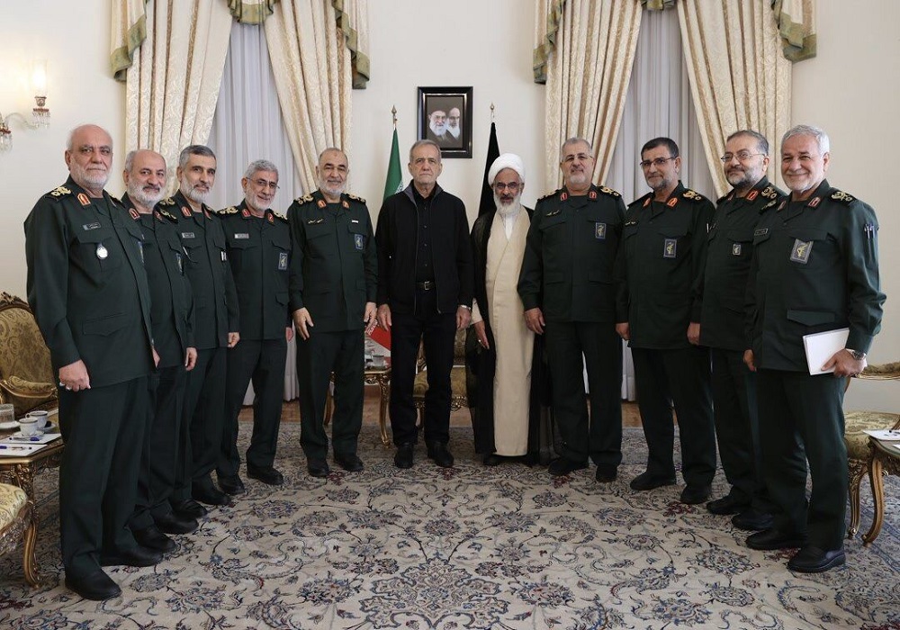 فرماندهان ارشد سپاه با رئیس جمهور منتخب دیدار کردند