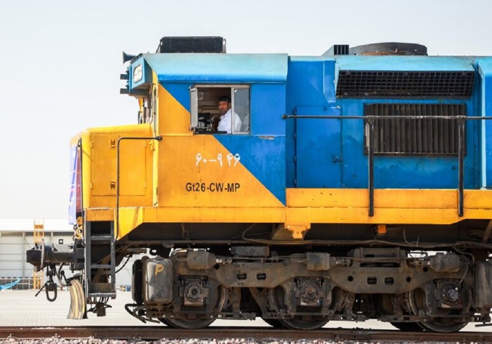 اولین قطار ایران به چین حرکت کرد