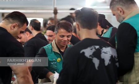 "خدمت‌رسانی قهرمانان المپیک در موکب ورزشکاران موحبان الرضا نجف"