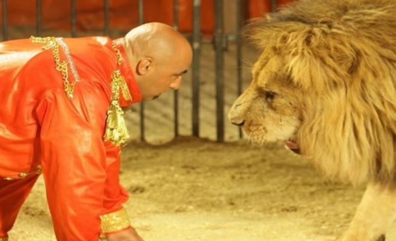 بیشتر درآمد پدرم صرف آزادی زندانیان می‌شد