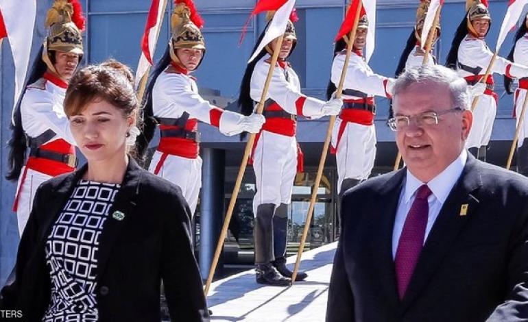 سفیر یونان در برزیل قربانی رابطه نامشروع همسرش شده است