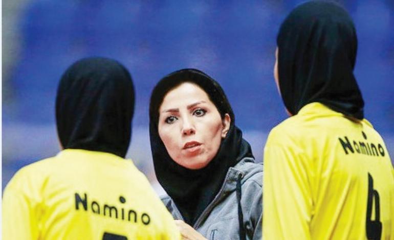 در حال فروپاشی بودیم اما کفاشیان ناجى ما شد