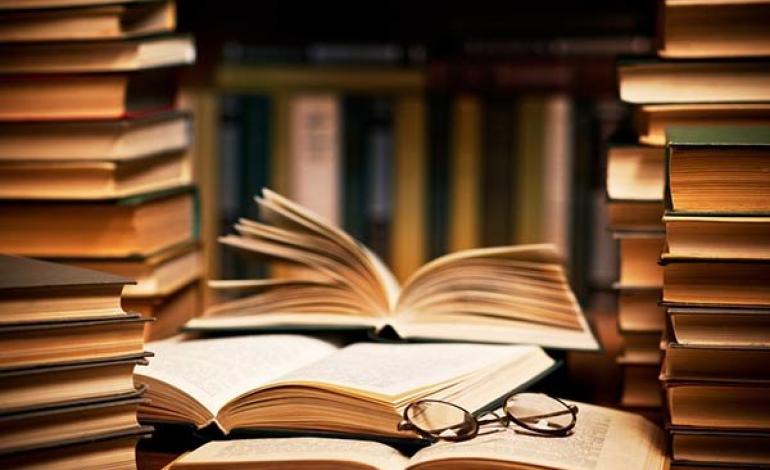 هر  دانشجو ۲۰ جلد کتاب