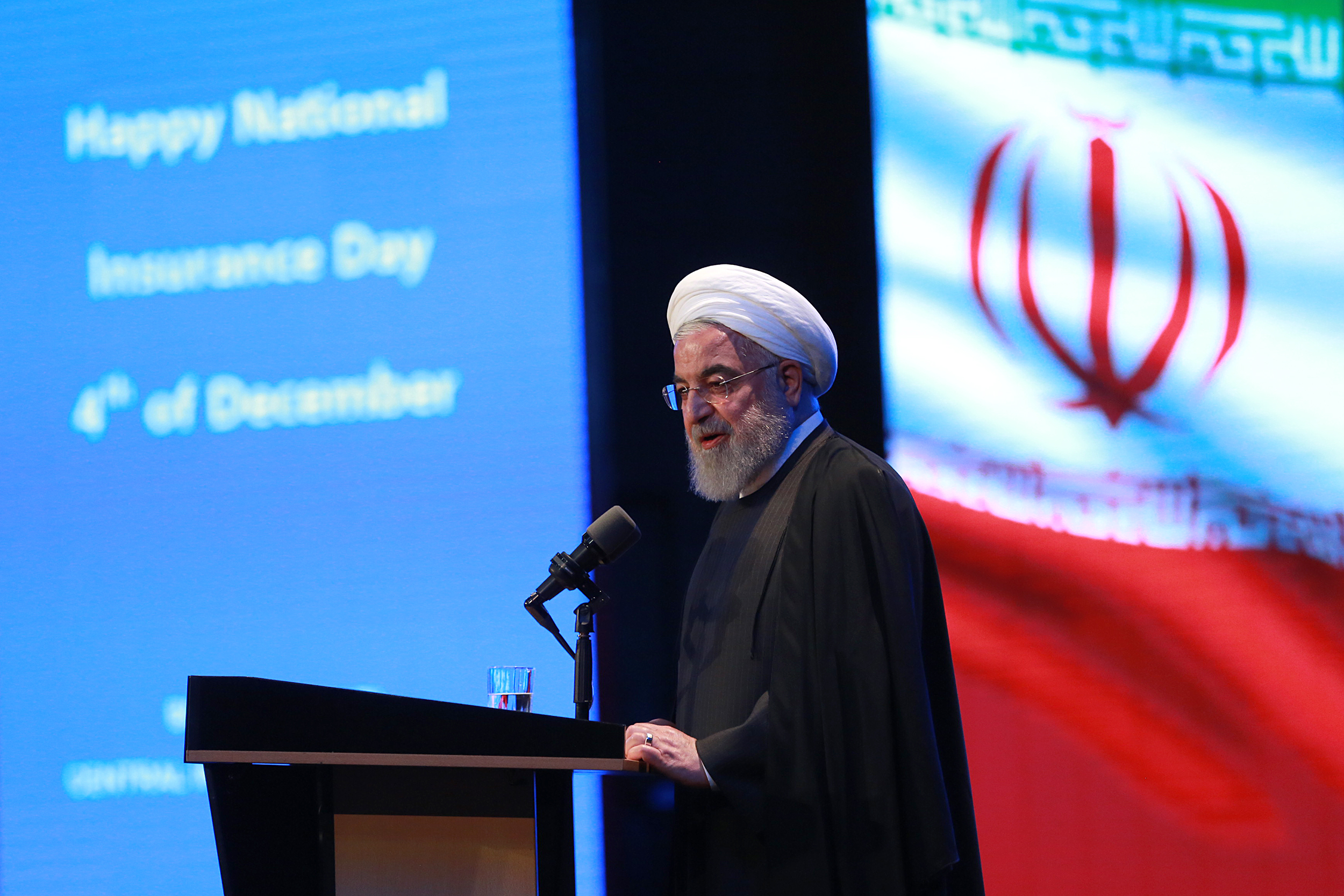 روحانی: روزنه مذاکره را نبسته‌ایم