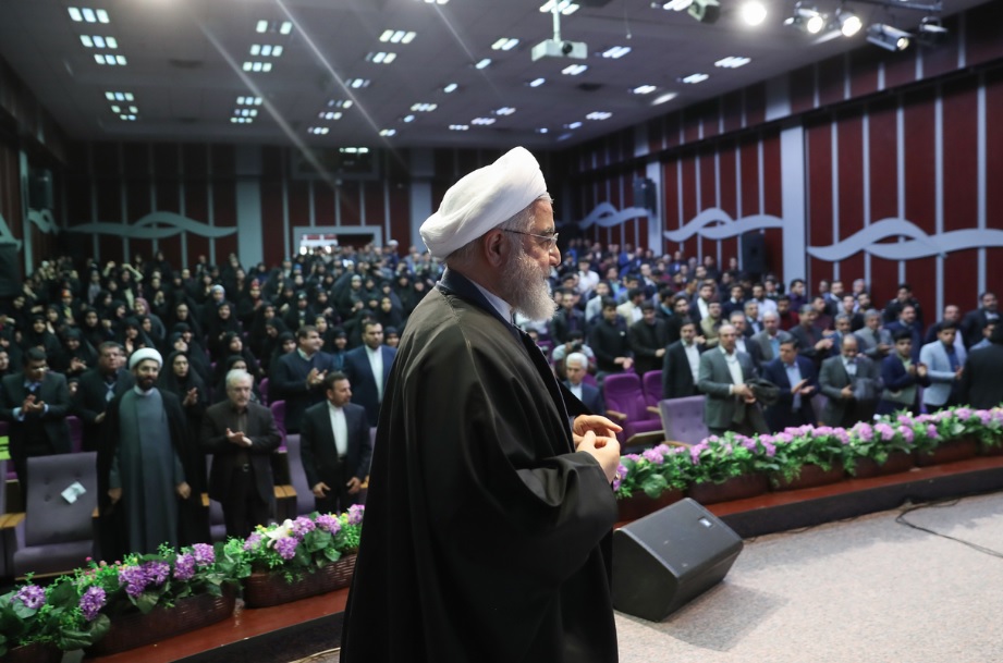 حضور رسانه‌ها در جلسه روحانی با دانشجویان ممنوع بود
