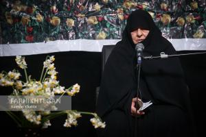 تقدیر از 30 مادر شهید در مراسم یادواره شهدای دبیرستان سپاه