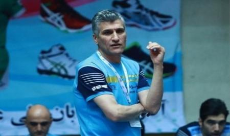 مربیان ایرانی باید از سوی فدراسیون و بازیکنان حمایت شوند