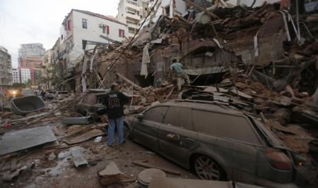 ۶۰ مفقود در انفجار بیروت / عملیات جستجو و نجات همچنان ادامه دارد 