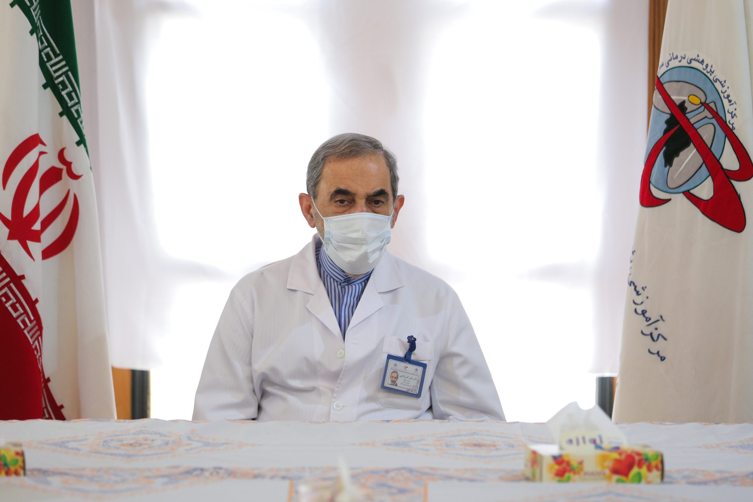 روز پزشک امسال، یادآور مجاهدت مدافعان سلامت در مبارزه با بیماری کرونا است
