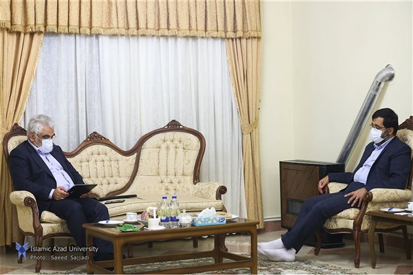 رئیس دانشگاه آزاد اسلامی با استاندار اردبیل دیدار کرد