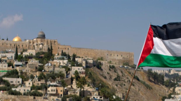 اخراج گروه اماراتی که وارد قبة الصخره شده بود توسط فلسطینی‌ها!