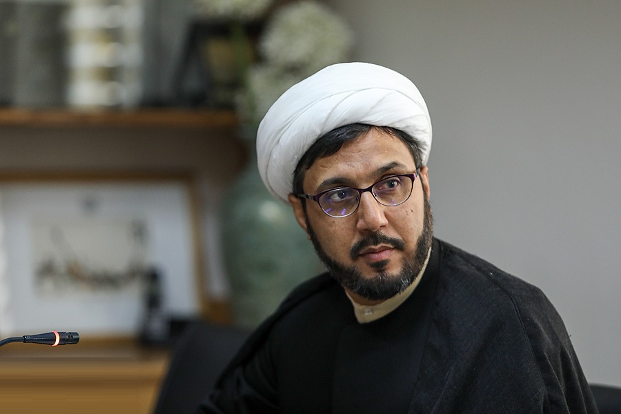  تقریب و تئوری‌های رقیب