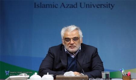 رئیس دانشگاه آزاد اسلامی فرارسیدن روز دانشجو را تبریک گفت