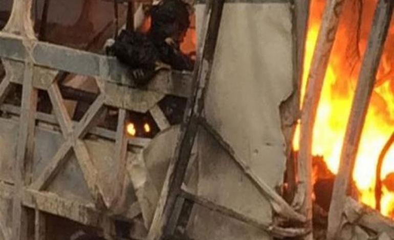 برخورد ونِ مسافربری با مین در پاکستان ۱۰ کشته داد