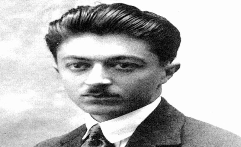 بوفِ‌کور و میعاد هدایت در هند