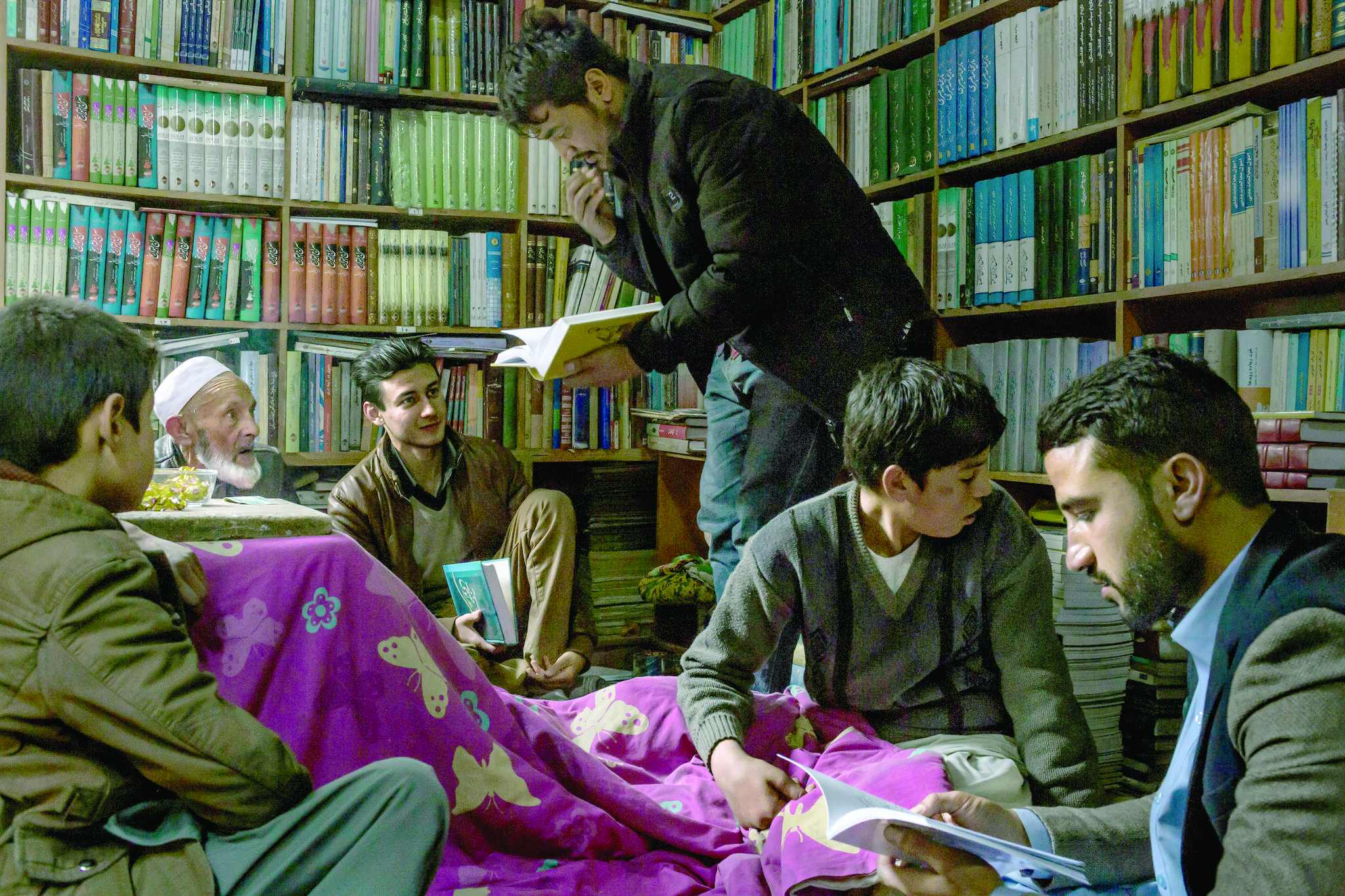 کاهش 30 درصدی سهم ایران از بازار نشر افغانستان