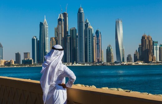 چرا هنرمندان، مبلّغ املاک ترامپ در دبی شدند؟