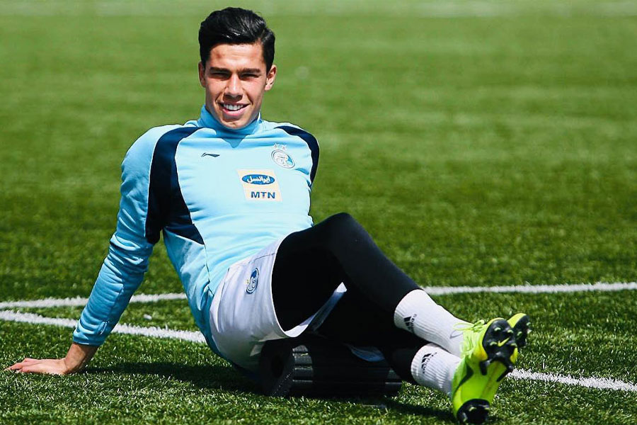 چند پرواز و یک بازیکن بی کیفیت!