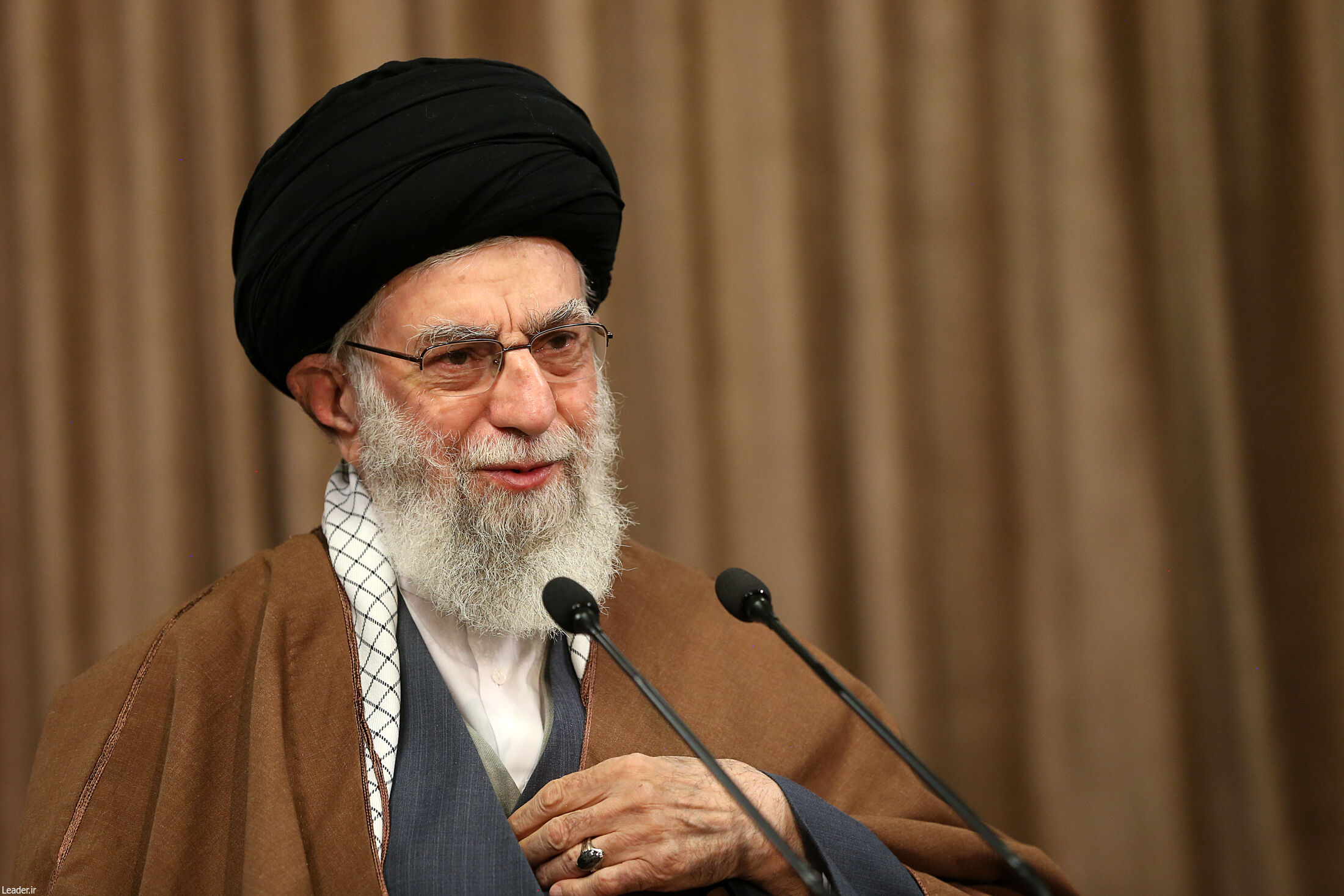 تشکر رهبر انقلاب از کادر درمان