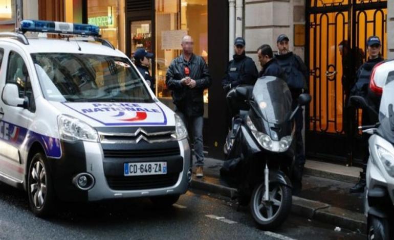 تخلیه محوطه موزه لوور پاریس به دلیل یک کیف مشکوک