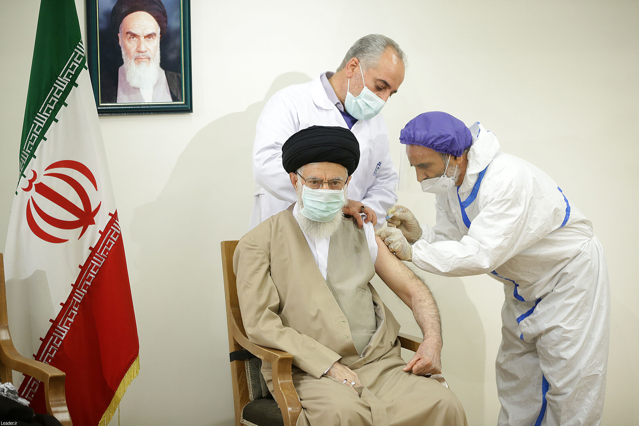 برای پاسداشت افتخار ملی منتظر واکسن ایرانی ماندم