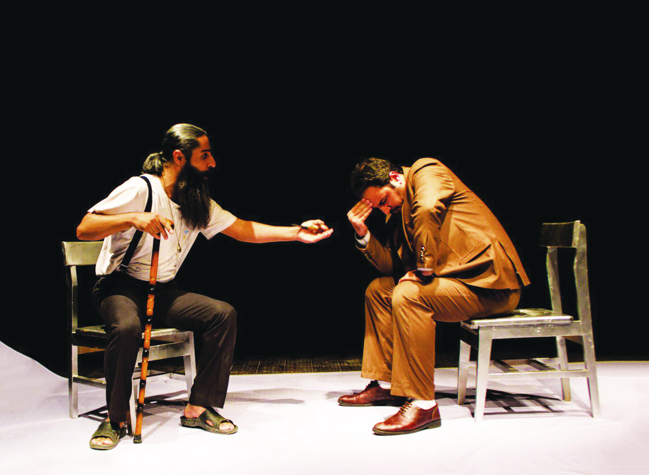 صورتک گریان بر چهره جشنواره تئاتر دانشگاهی