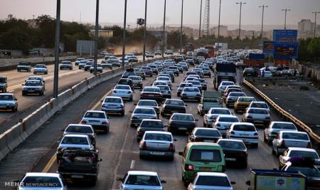 افزایش ۸ درصدی ترددهای جاده‌ای علی رغم محدودیت‌های کرونایی