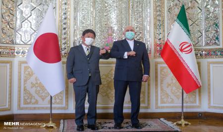 ظریف با وزیر امور خارجه ژاپن دیدار کرد