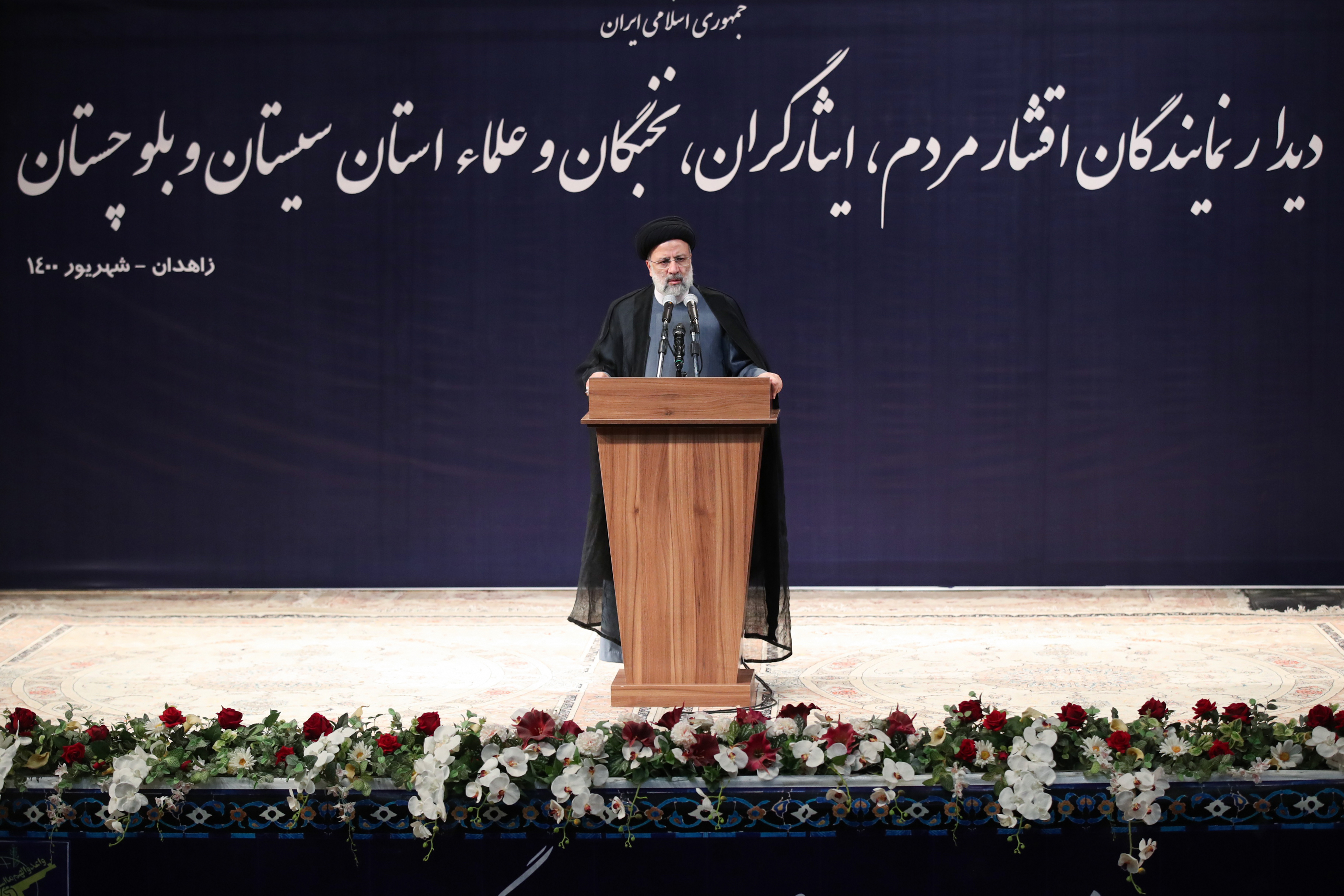 باید طرحی نو در انداخت تا مردم ببینند که وضعیت زندگی آنها در حال بهبود است