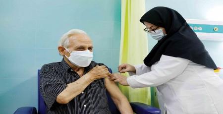 مرکز واکسیناسیون بسیج دانشجویی در مجتمع فرهنگی ۱۳ آبان افتتاح شد