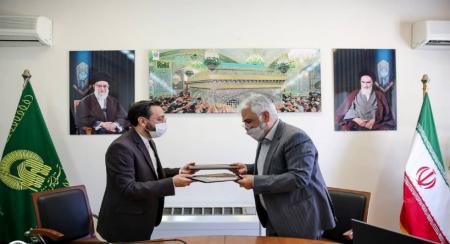 تفاهم‌نامه همکاری بین دانشگاه آزاد و آستان قدس رضوی امضاء شد