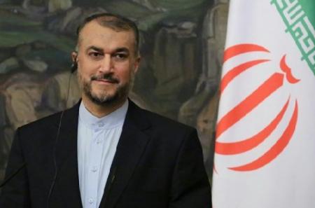رایزنی تلفنی وزرای خارجه ایران و عمان