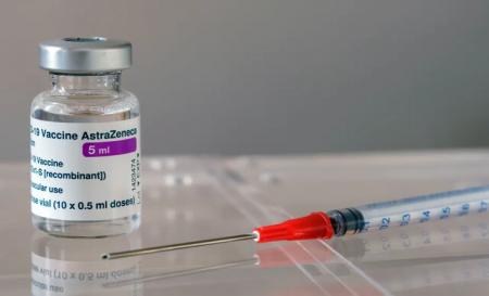 اطلاعیه وزارت بهداشت درباره متقضیان واکسن آسترازنیکا برای سفر به خارج