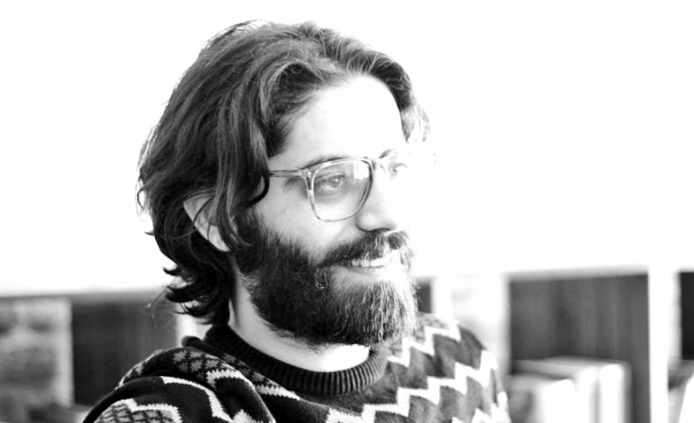 دانشگاه‌ها به ادبیات معاصر  توجهی  نمی‌کنند