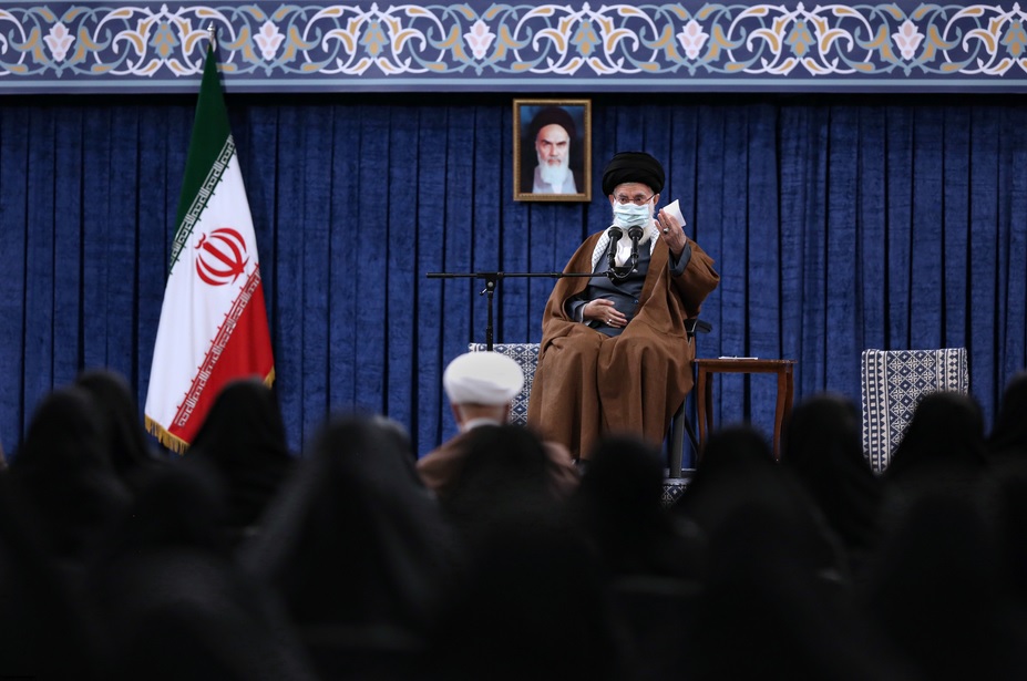 کاش همه مسئولین همین نگاه رهبری را داشتند