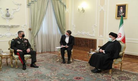 جزئیات دیدار رئیسی و وزیر دفاع آذربایجان