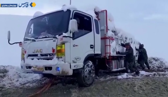 امدادرسانی نیروهای یگان ویژه در روزهای برفی