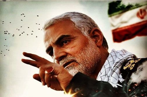 عکس شهید سلیمانی در کوچه‌های کشمیر