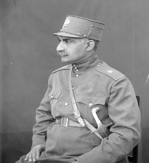 چکمه‌پوش انگلیسی چطور کودتا کرد؟