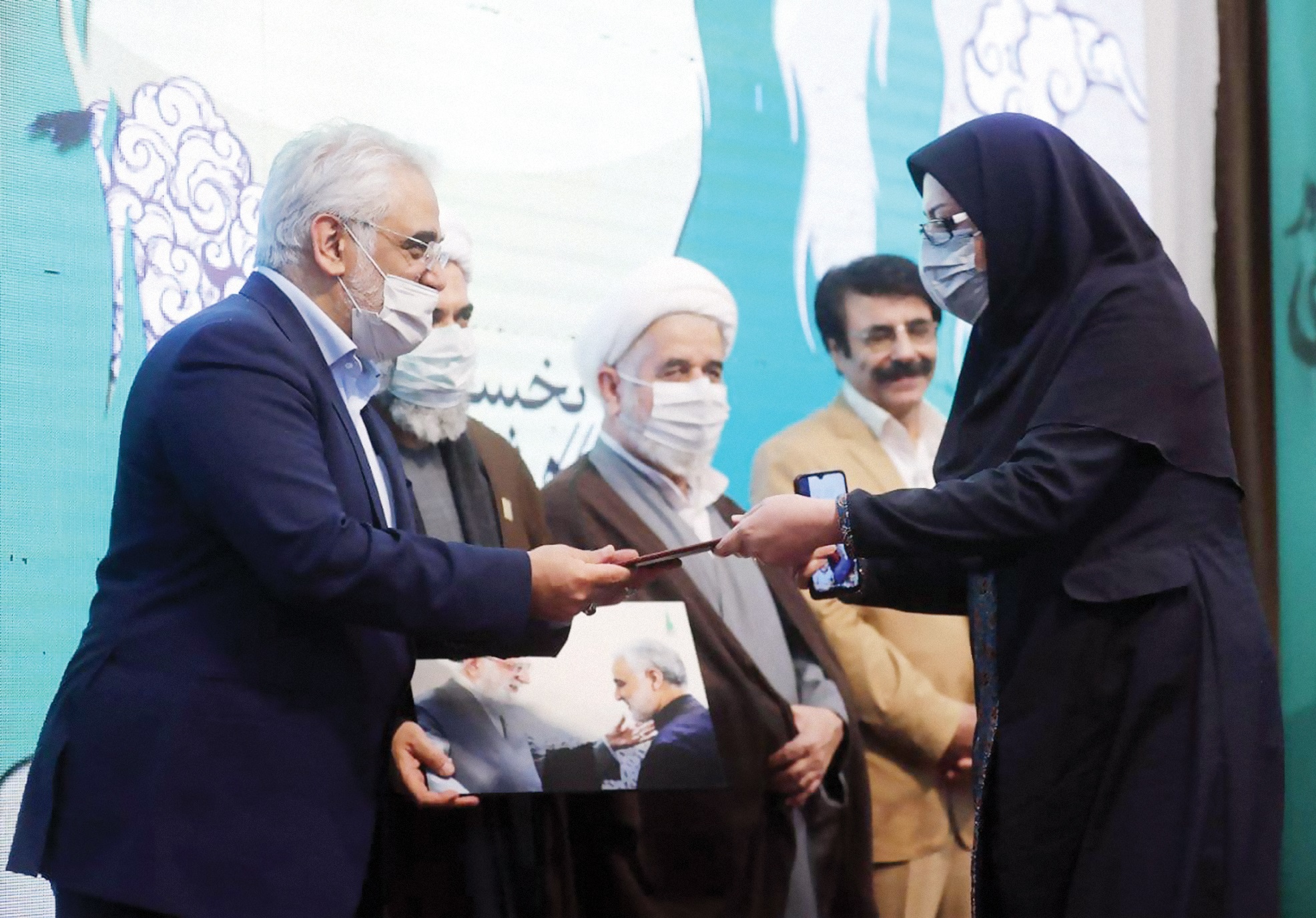 سرو ادبیات مقاومت در دانشگاه آزاد جان می‌گیرد