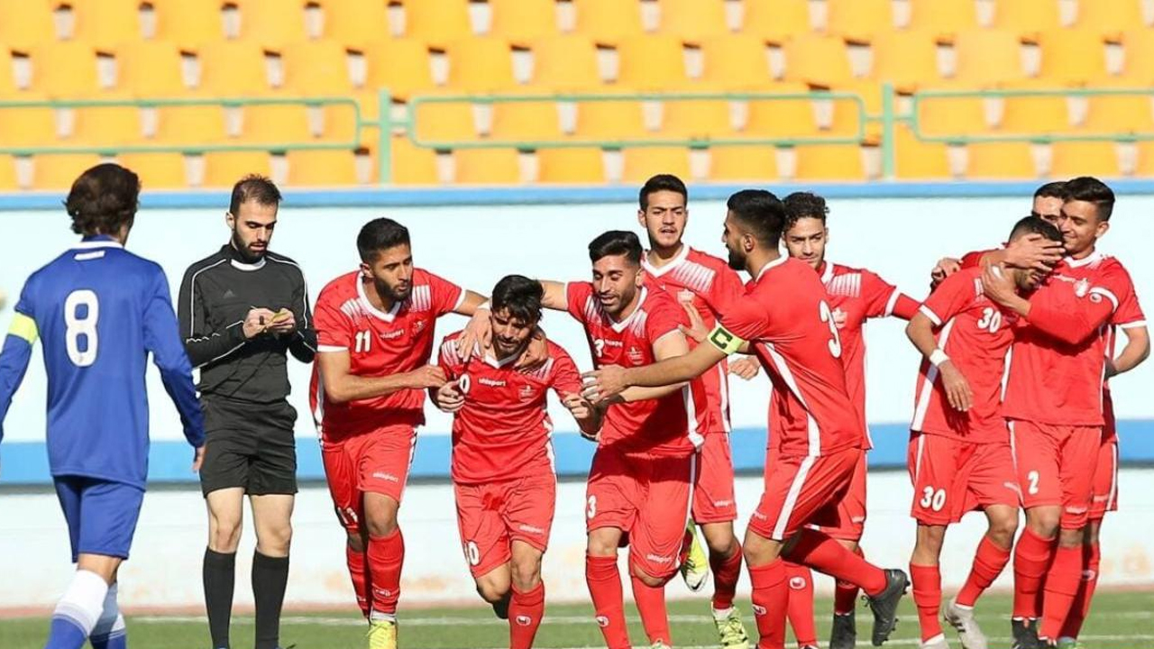 پایه‌های موفق در انتظار توجه و پول!