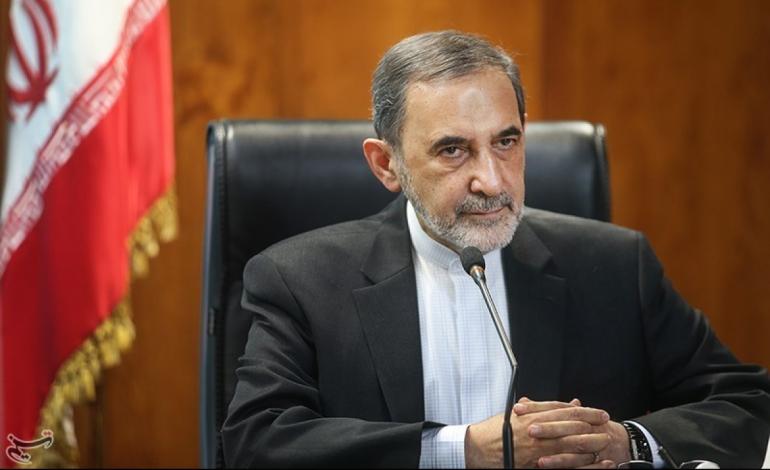 تقدیر اتحادیه تشکل‌های اسلامی دانشجویان دانشگاه آزاد از ولایتی