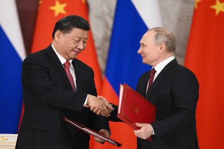 پکن به دنبال تعادل در روابط با روسیه و اروپا