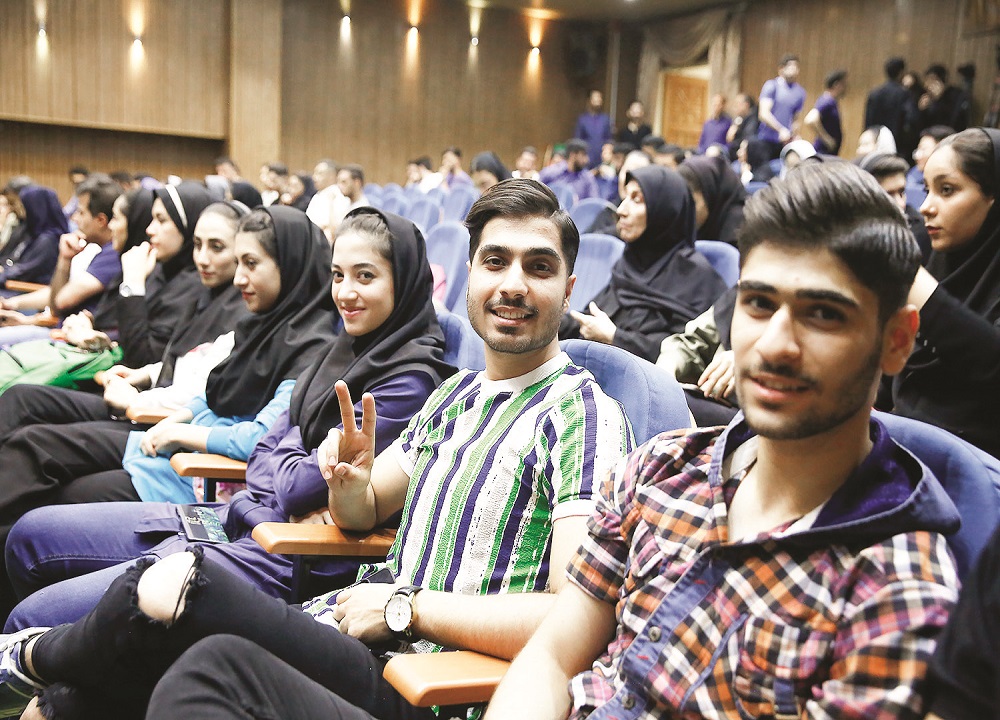 50 درصد کاروان ایران دانشگاه آزادی‌اند
