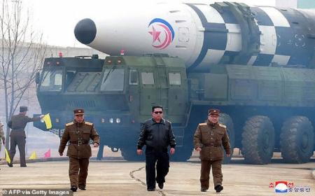 کره شمالی از پهپادی با قابلیت حمل کلاهک هسته ای رونمایی کرد